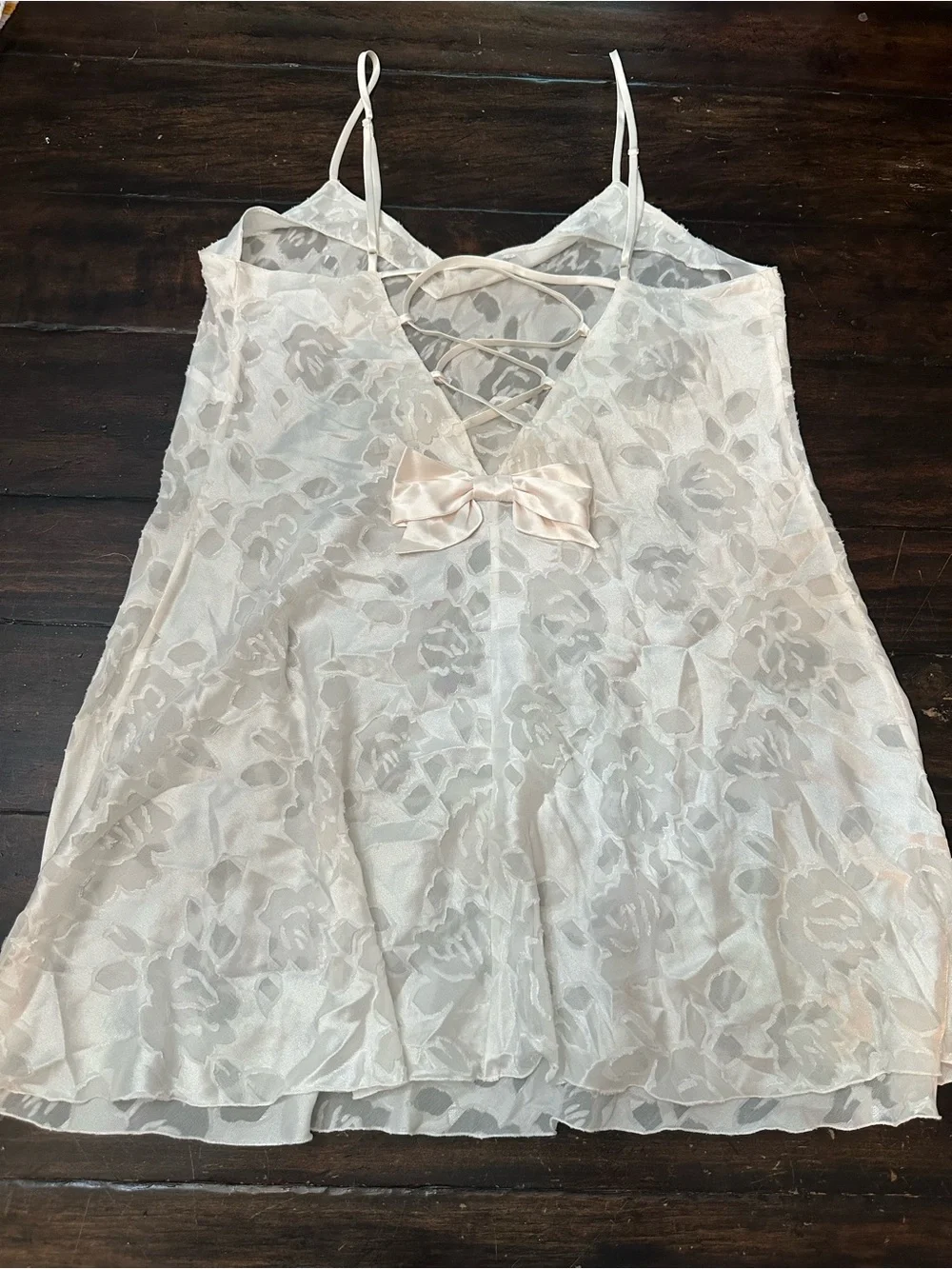 Vintage 90s Victoria’s Secret White Satin Floral Slip Dress 38770